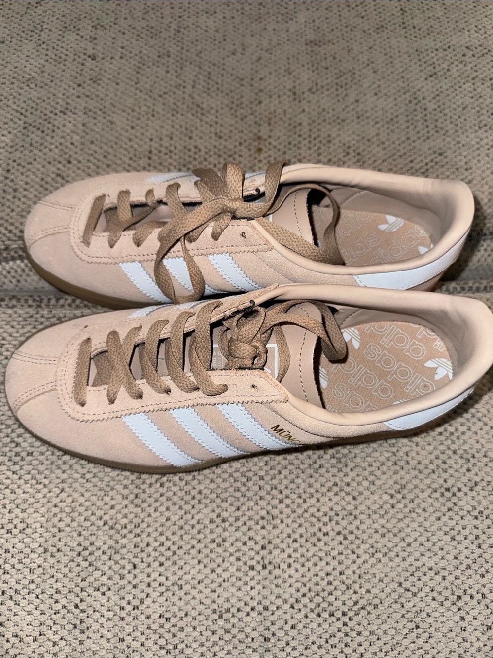 Adidas Women's Munchen  Sneakers in Tan and White